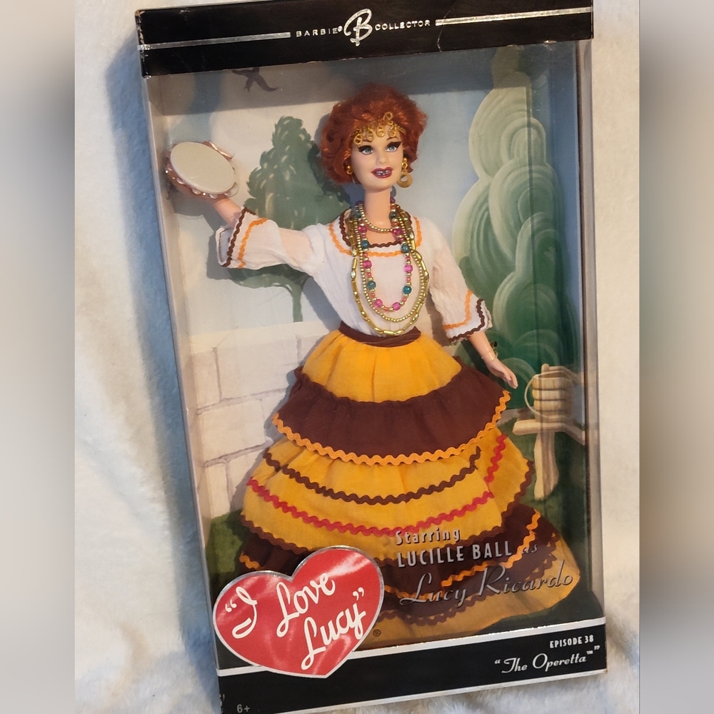 NWT!! 2005 Barbie Collector I Love Lucy Doll - Picture 8 of 13